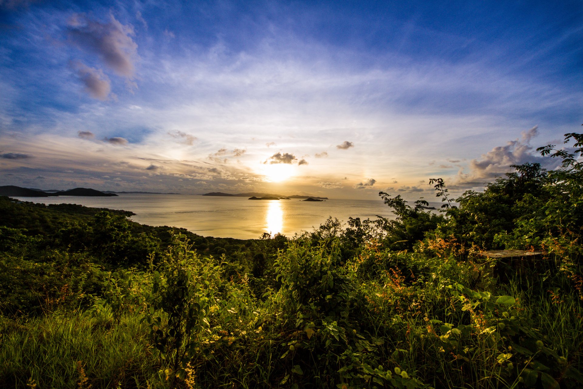 baie îles soleil aube