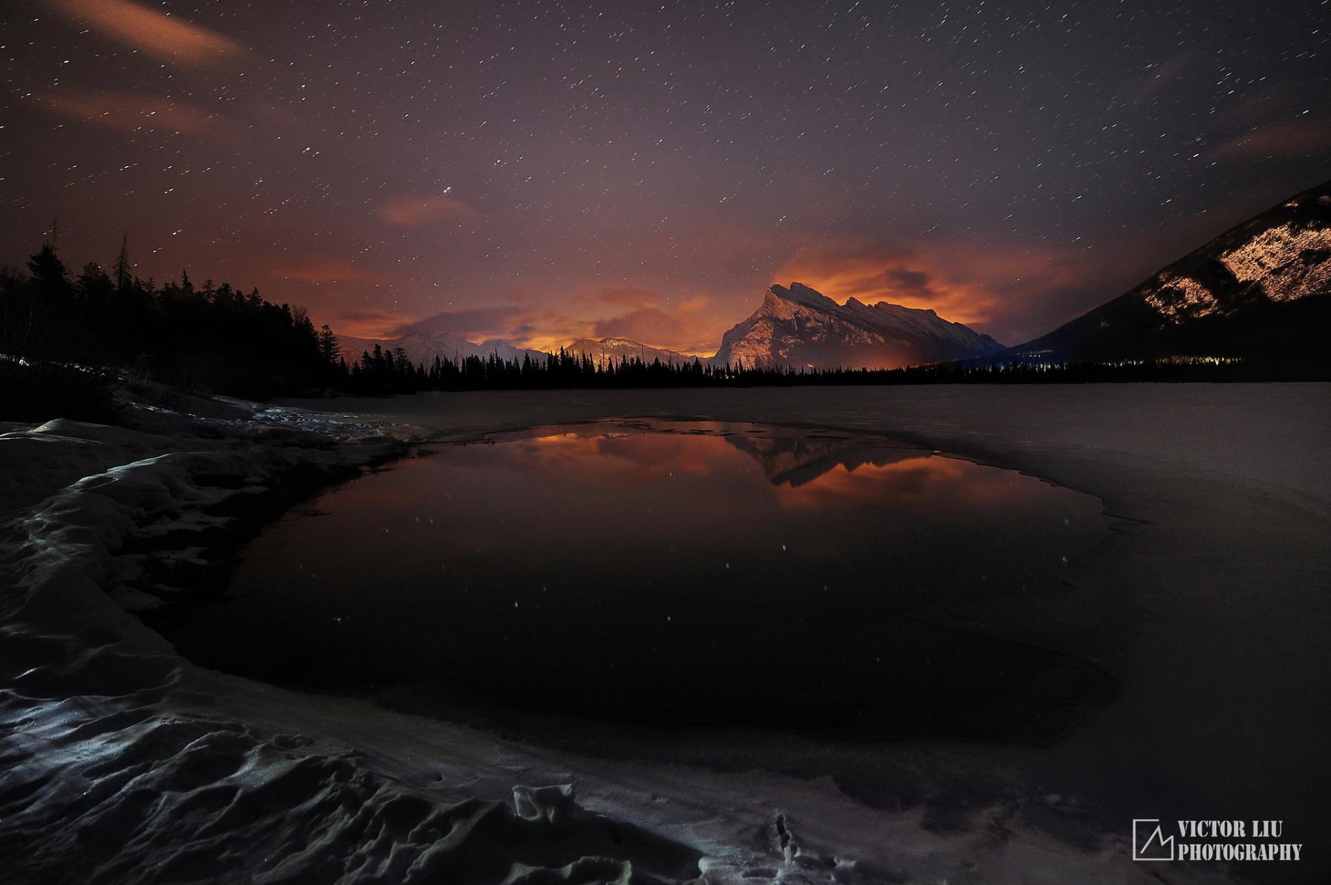 hiver montagnes lueur neige nuit lac forêt