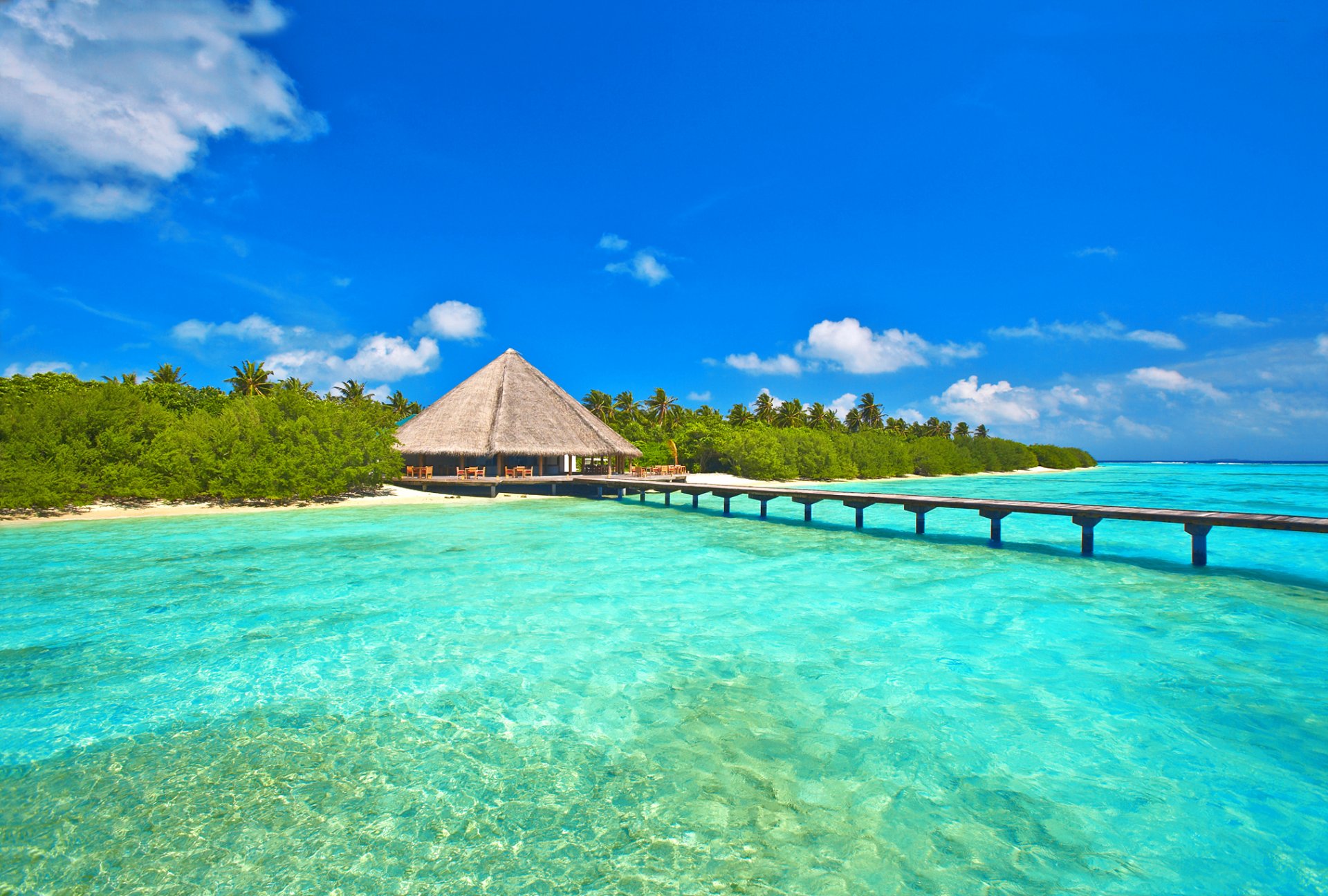 maldive cielo mare nuvole oceano isola alberi palme bungalow ponte molo