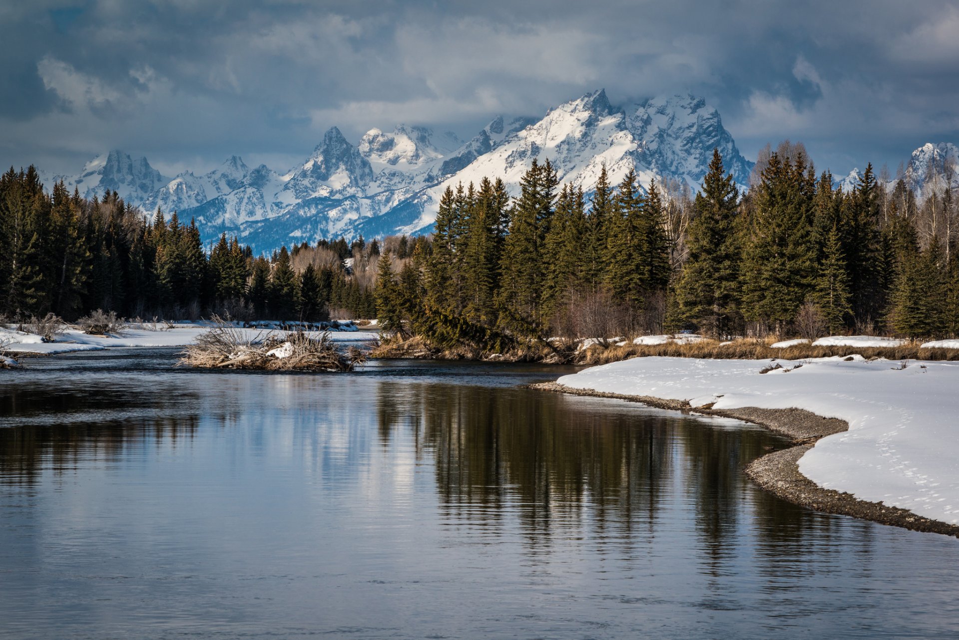 winter. snow mountain forest lake