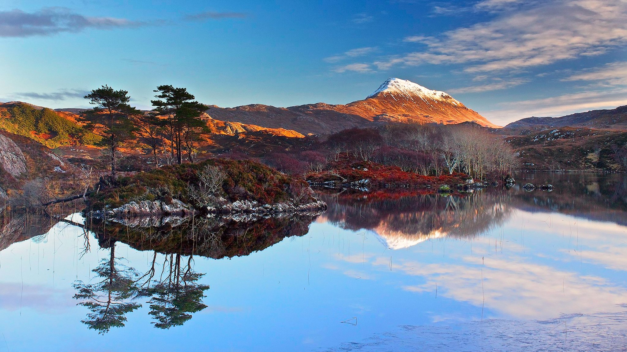 schottland himmel wolken sonnenuntergang berge schnee see bäume reflexion insel meer
