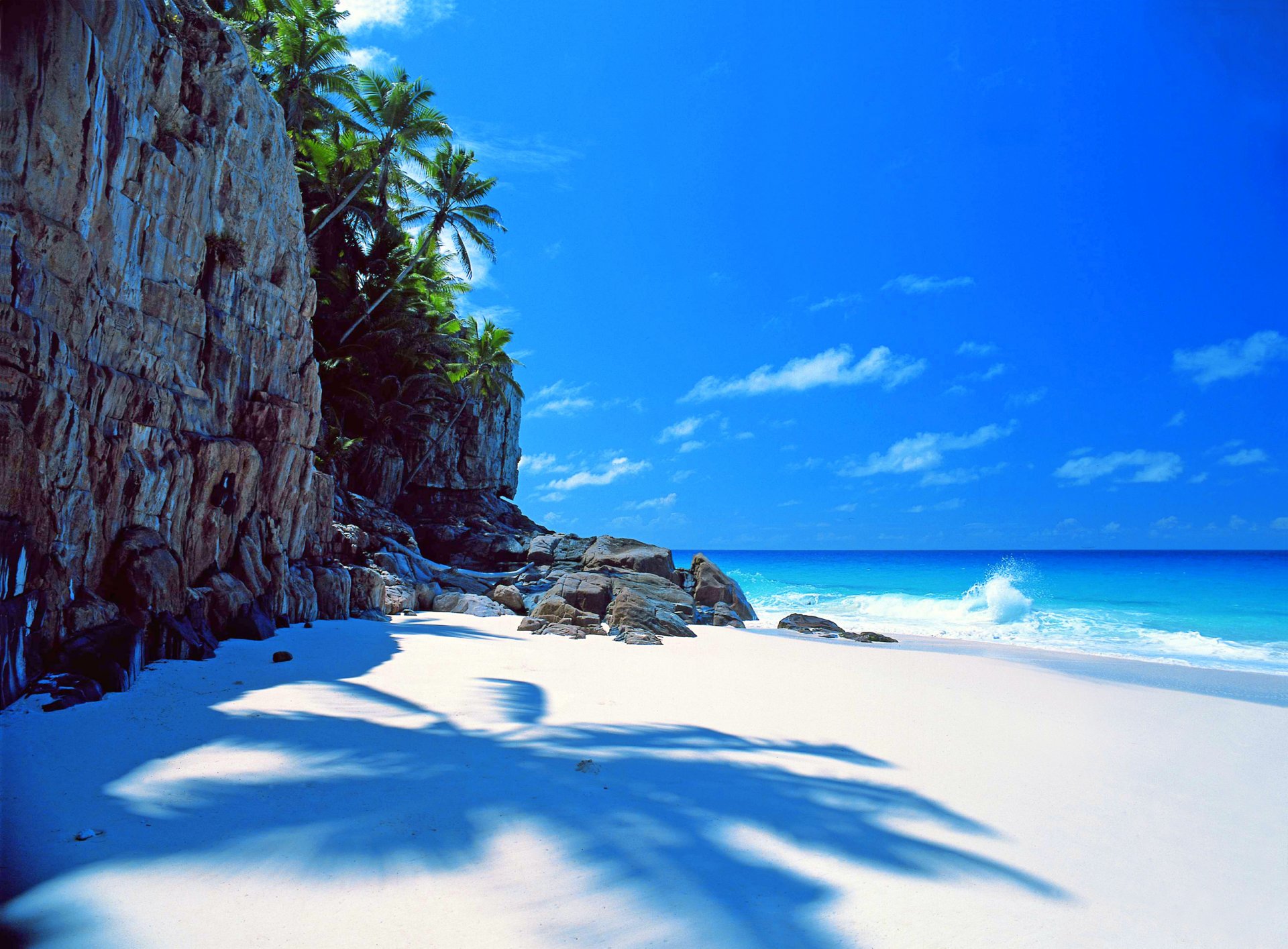 ky island sea ocean rock stones sand palma beach broken