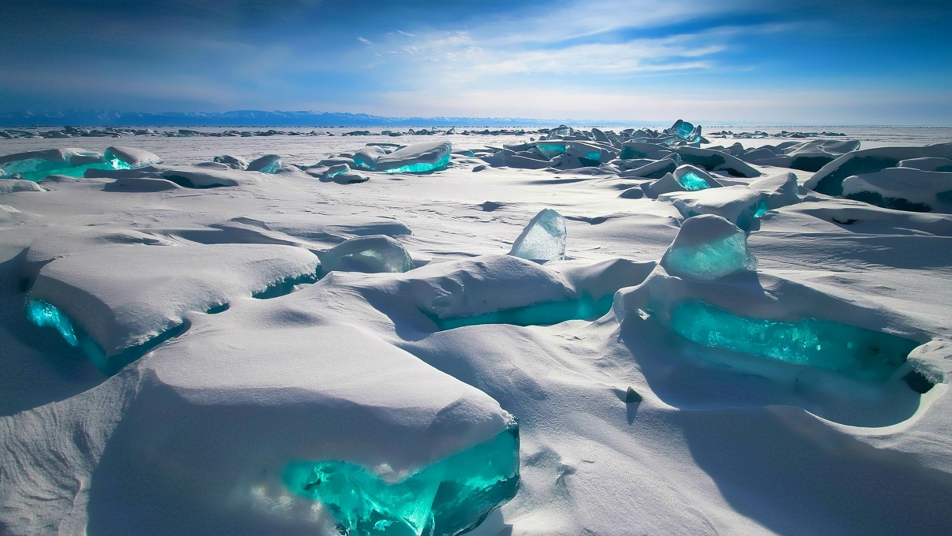 siberia lago baikal inverno neve cielo montagna russia inverno ghiaccio