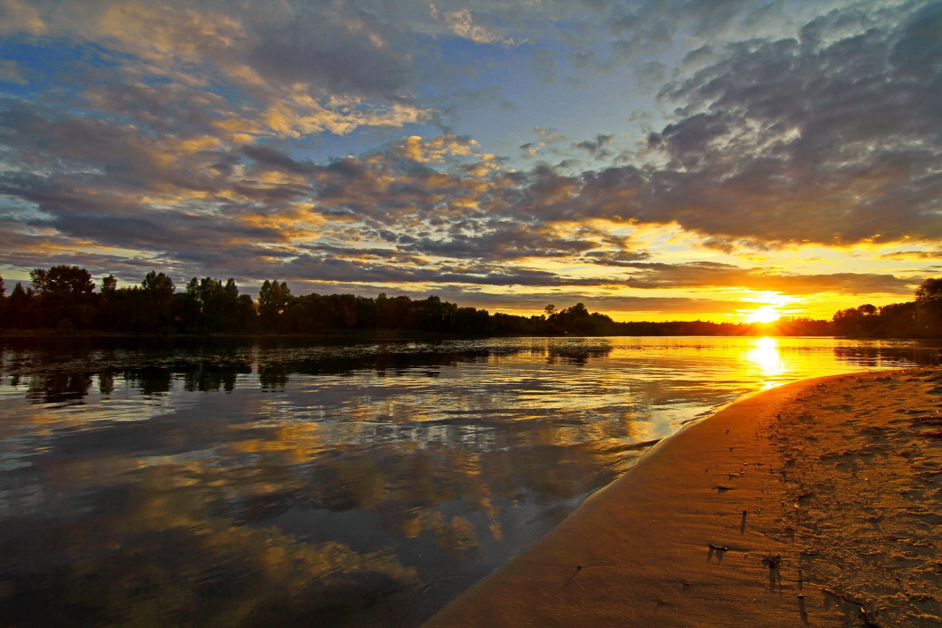fluss russland dämmerung sonnenuntergang himmel jaroslawl die sonne wolken natur foto