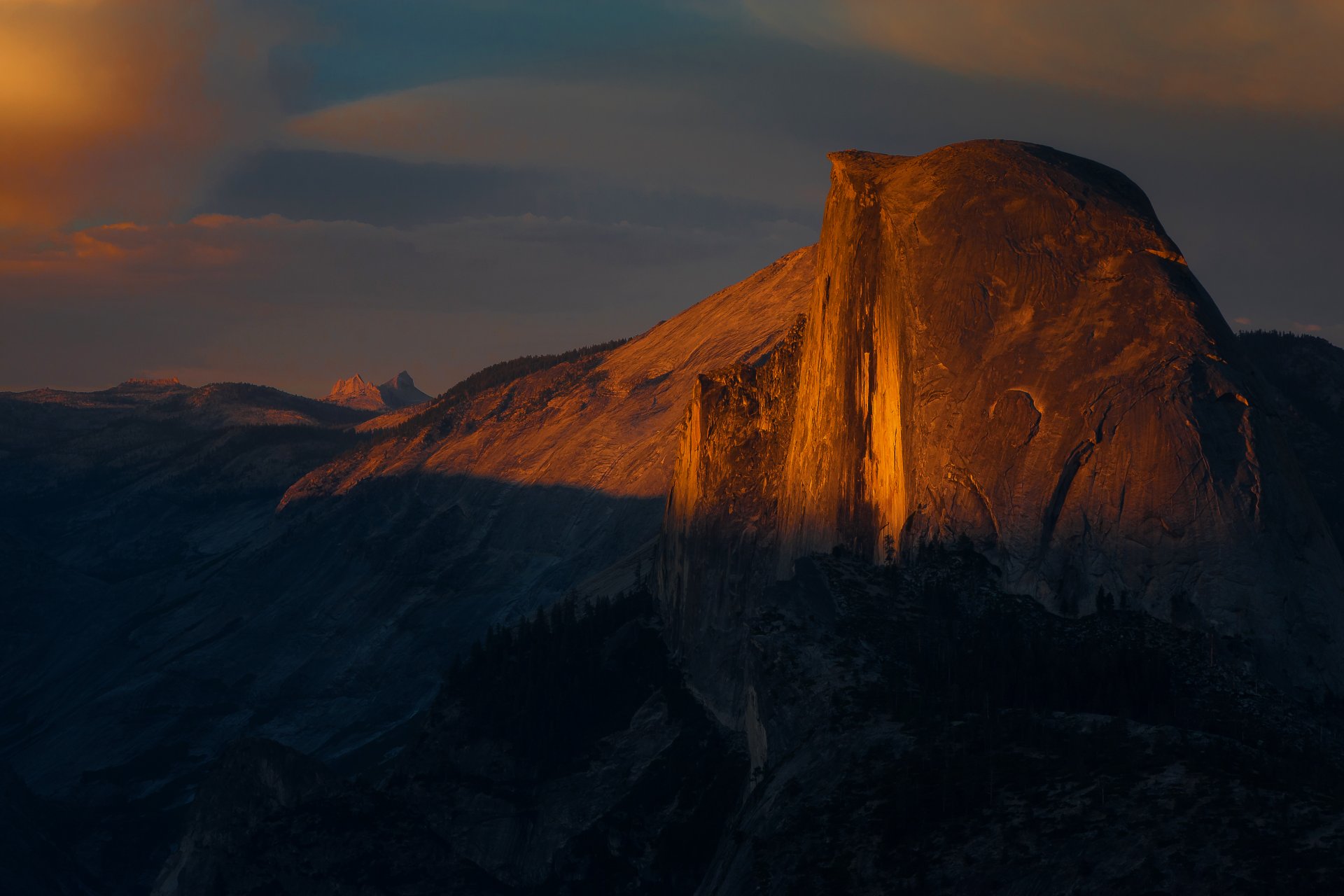 montañas vista altitud bosque panoramma parque nacional de yosemite california sierra nevada montañas valle