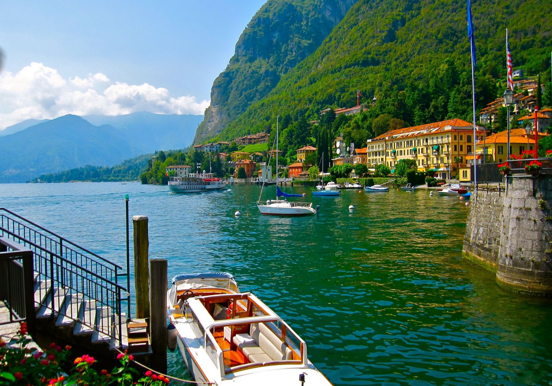 italia como lago yacht barca montagne foresta natura case architettura