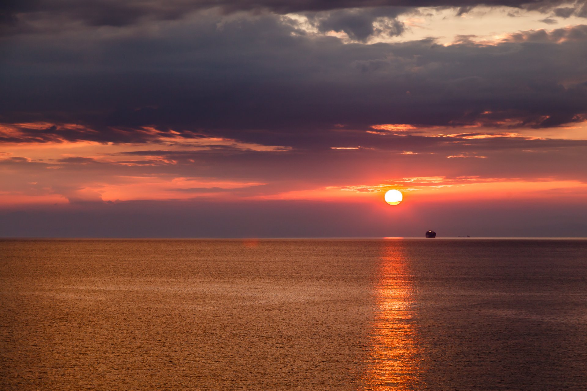 gulf of genoa italy gulf of genoa sunset