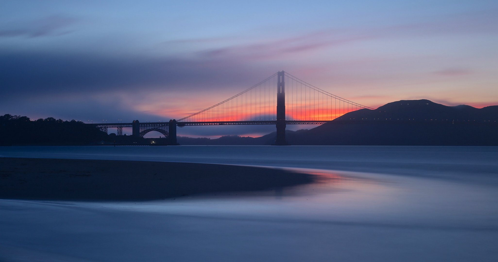 golden gate bridge san francisco california stati uniti d america stati uniti d america golden gate ponte stretto sera arancione tramonto cielo nuvole