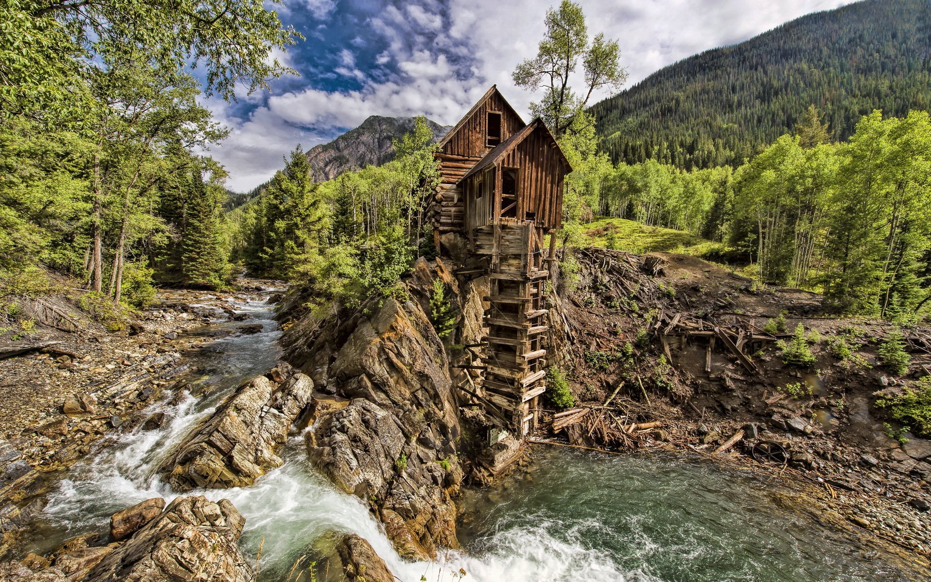 molino de cristal mármol montaña cascada agua