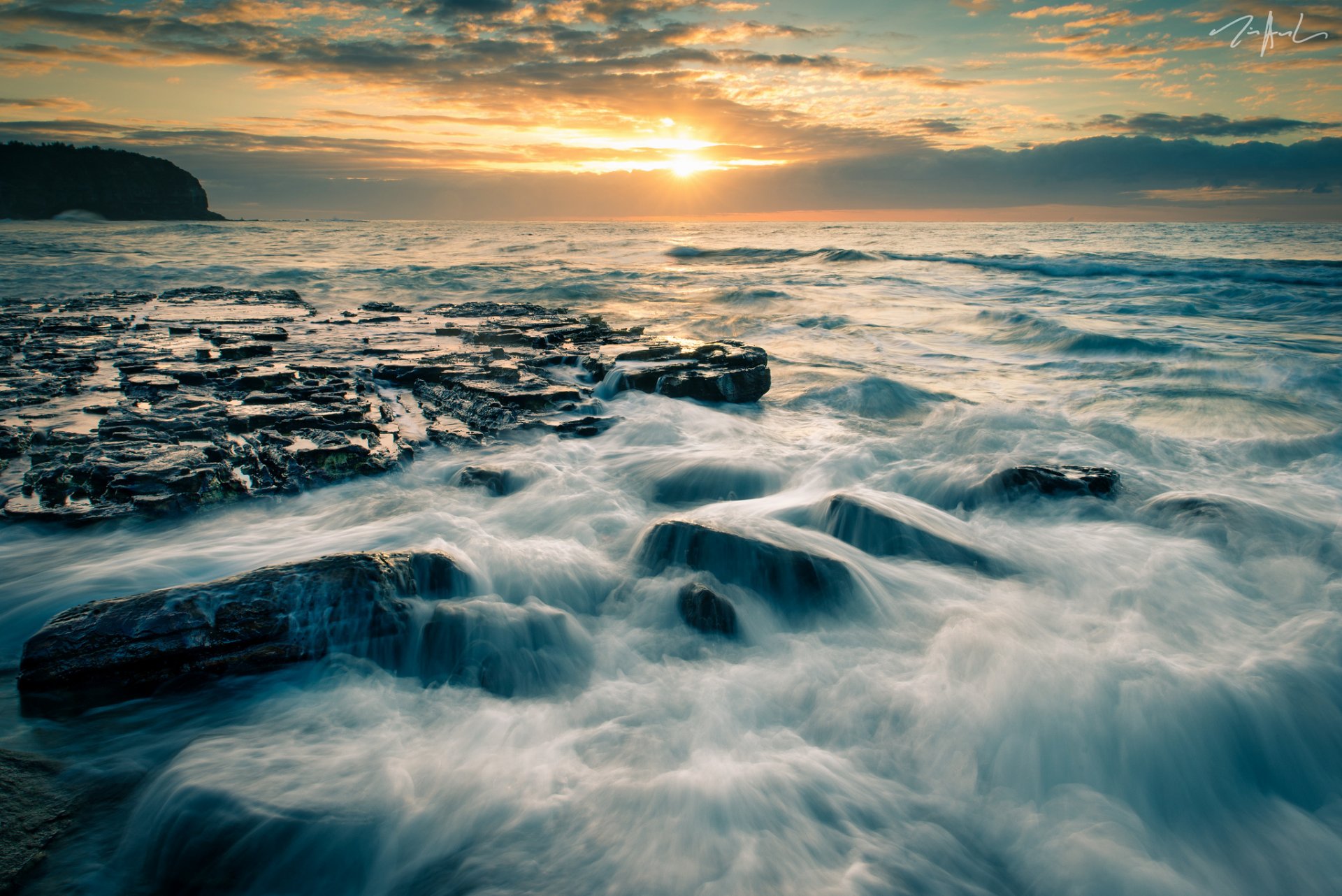 warriewood strand new south wales australien tasmanisches meer tasmanisches meer sonnenuntergang steine