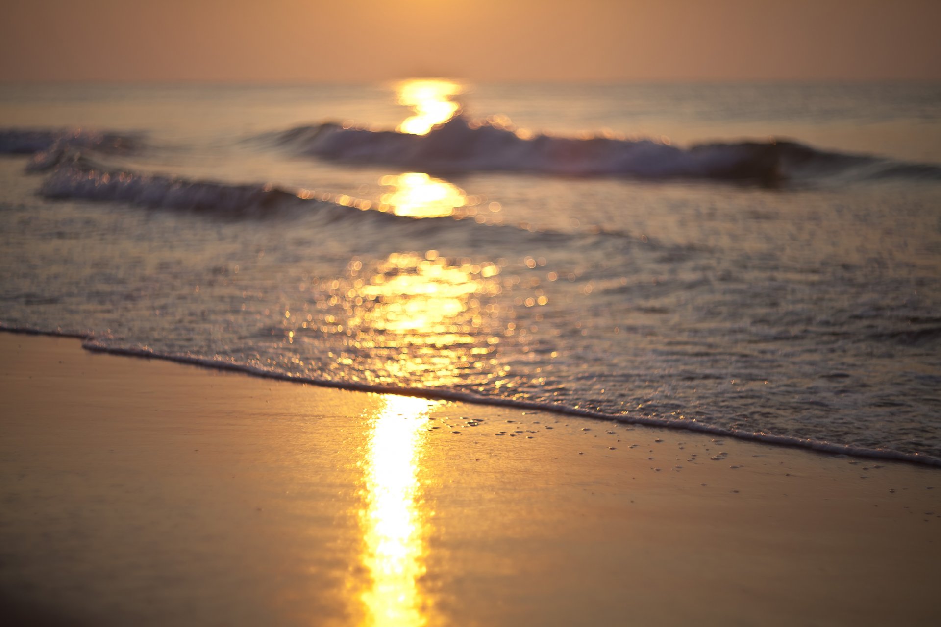dawn sea waves shore beach