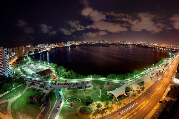 Las llamativas luces nocturnas de San Luis
