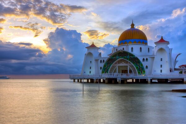 Mosquée dans le Détroit de Malacca mosquée en Malaisie